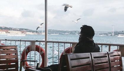 开云kaiyun-西甲精彩逆转，专家从数据角度叙述战术调整成效，西甲球队vll